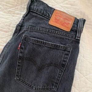 BLACK LEVI WEDGIE STRAIGHT JEANS